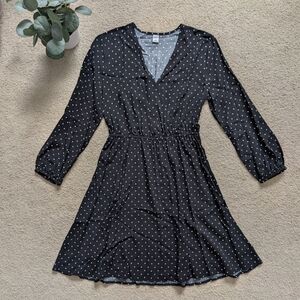 Old Navy Black and White Polka Dot V-neck Dress Size Small